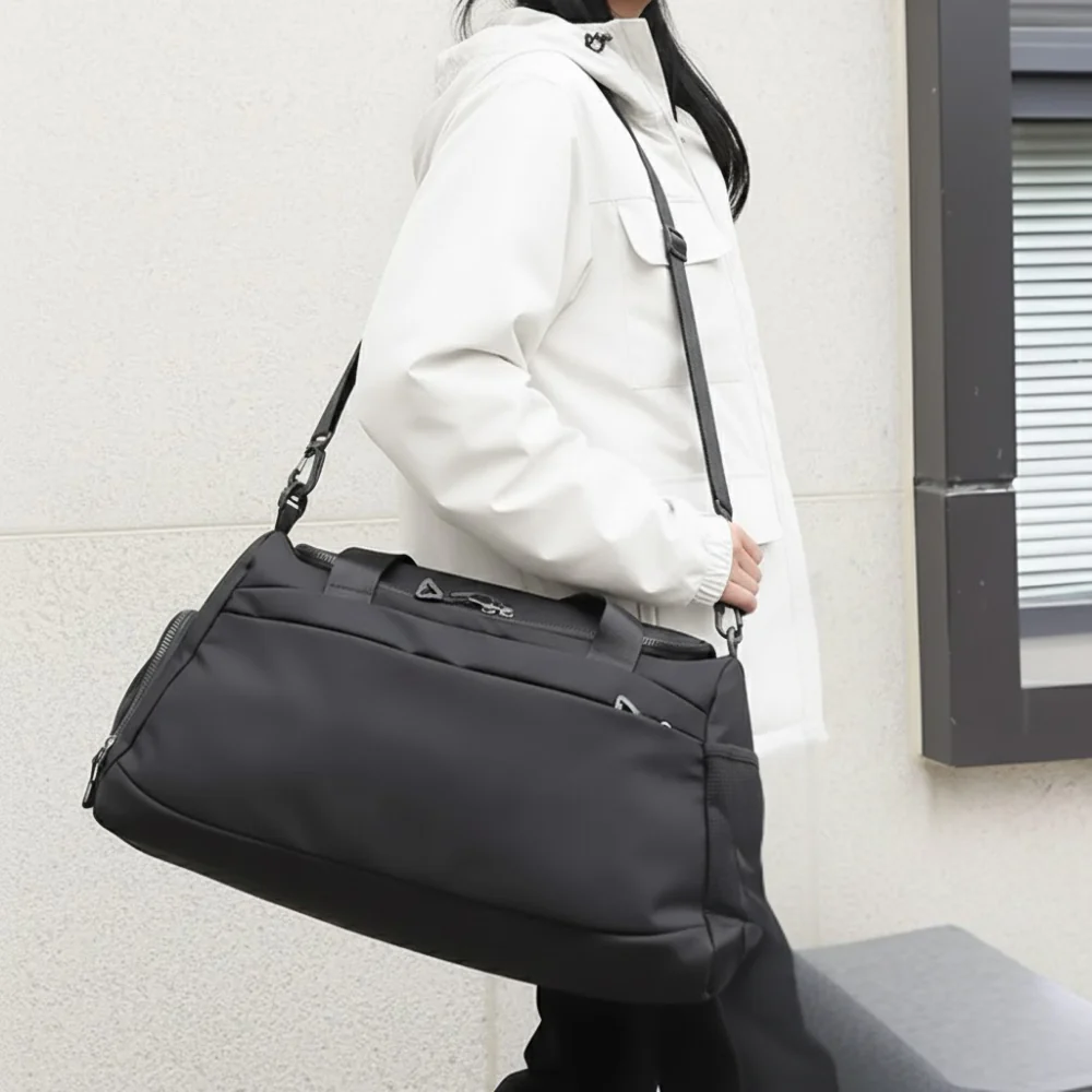 Gym Duffel Bag With Shoe & Wet Compartments - Image 8